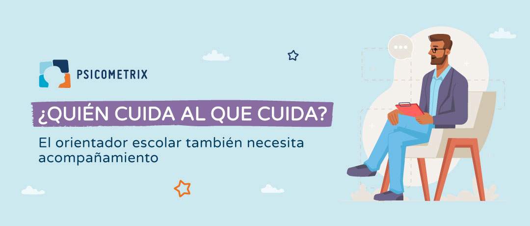 Orientador escolar recibiendo acompañamiento profesional en espacio educativo